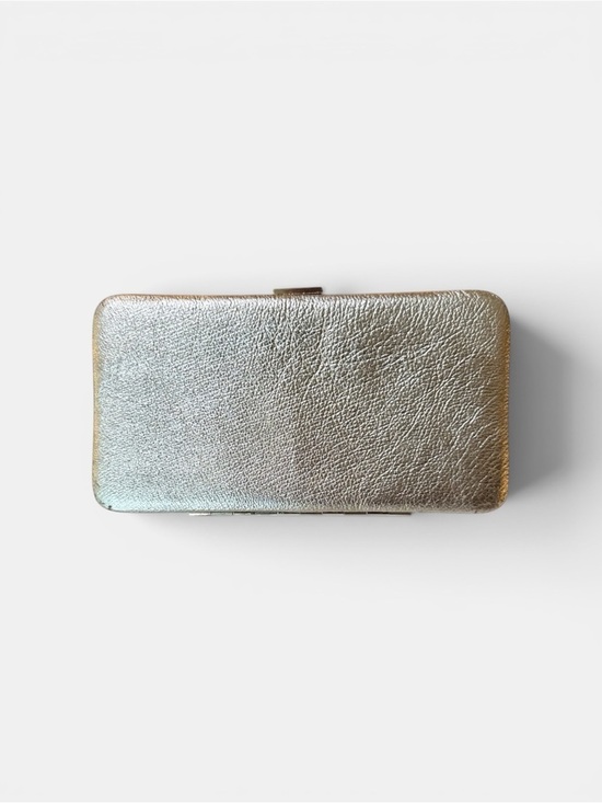 Wilsons Leather Handbags - Vintage Wilsons Leather Y2K Soft Silver Metallic Leather Clutch